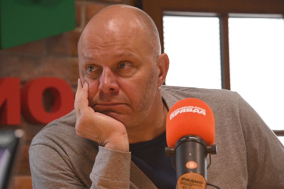 Лидер группы «Несчастный случай» Алексей Кортнев выступил против «Голубых огоньков»