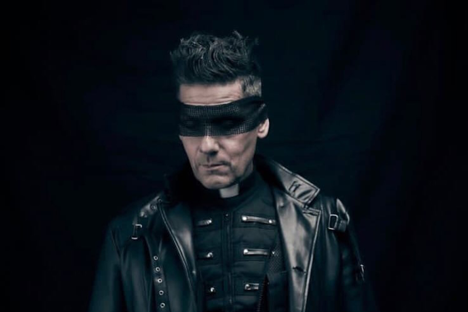 Фанаты Rammstein увидели в клипе на «Adieu» отсылки к другим песням