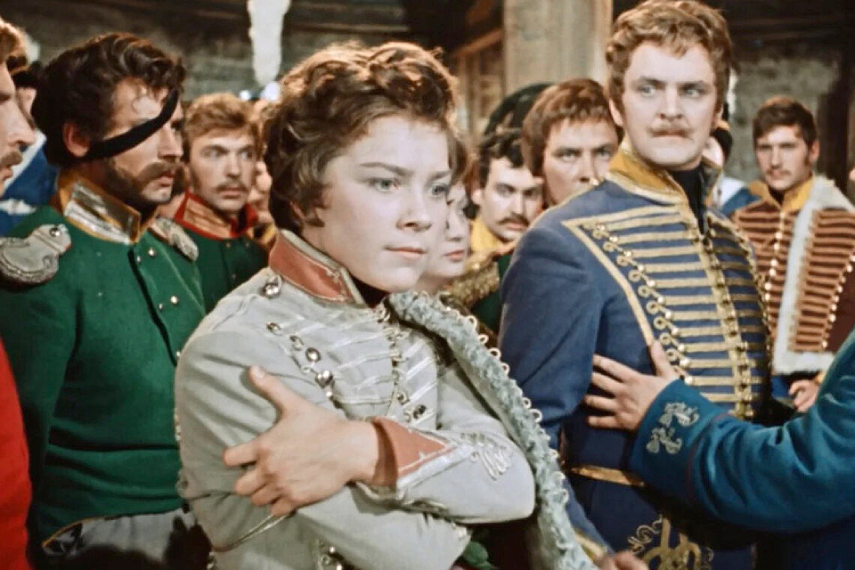 5 песен из фильма «Гусарская баллада»: Татьяна Шмыга осталась не довольна собой, а Ларису Голубкину заставили петь по-актерски