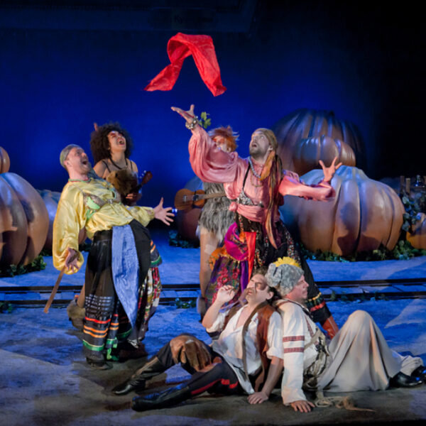 Спектакль «Гоголь. Диканька» в Театре «Эрмитаж»