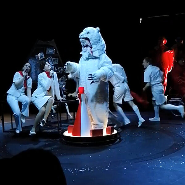 Спектакль «Омон Ра» в МХТ Чехова