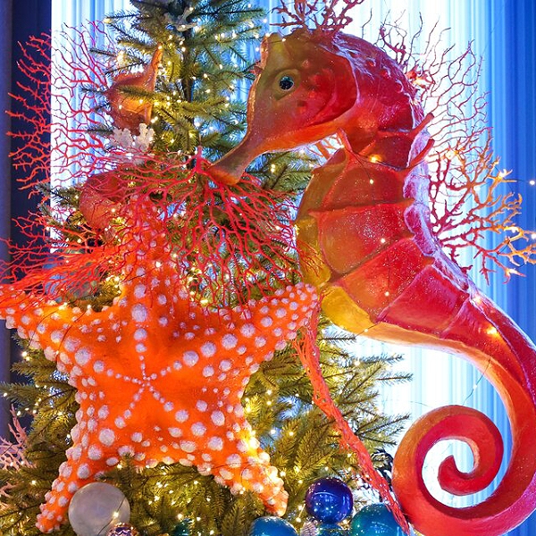 Новогодняя выставка «Книга сказок»