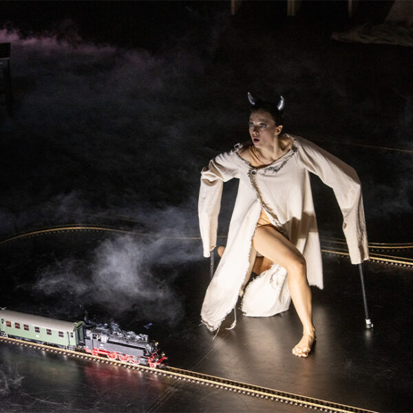 Спектакль «Марьино поле» в Электротеатре Станиславский