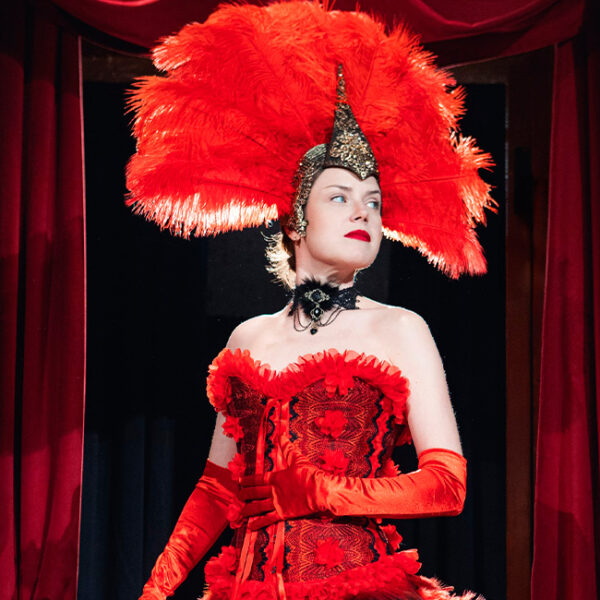 Спектакль «Таланты и поклонники» в театре «Сфера»