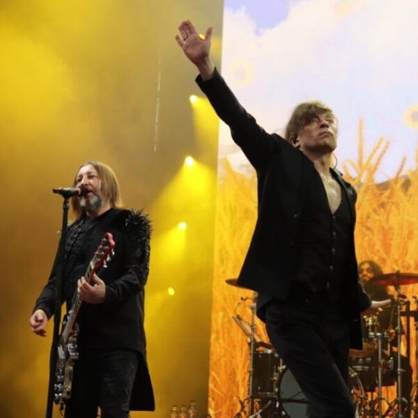 Концерт группы «Би-2»: программа «Выйдем из дома»