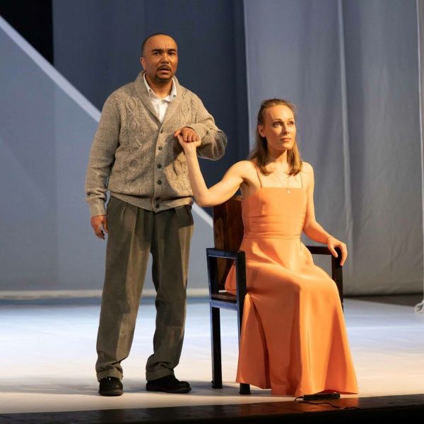 Спектакль «Загадочные вариации»