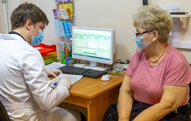 Прививка от ковида. Фото: Олег Золото