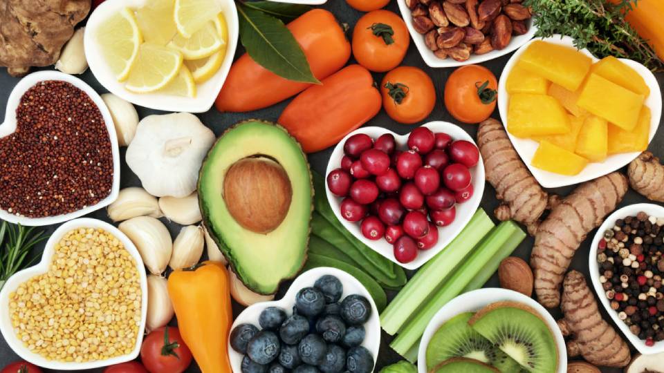 10 лучших антиоксидантов для женщин, мужчин в 2025 году