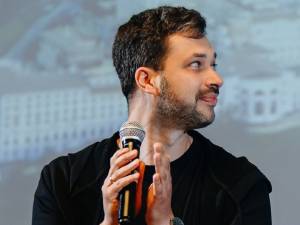 Александр Лебедев