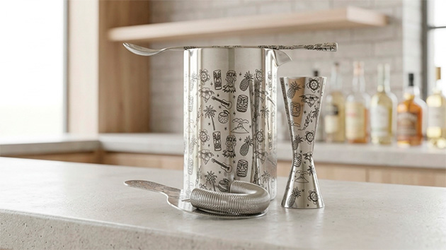 Urban Bar Tiki. Фото: Татьяна Фадеева / Нейросеть