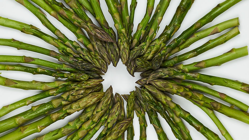 Спаржа: польза и вред для организма