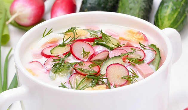 Окрошка с яблоком на кефире