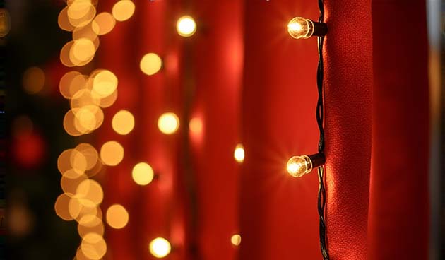 Детская почта деда мороза и снежинки