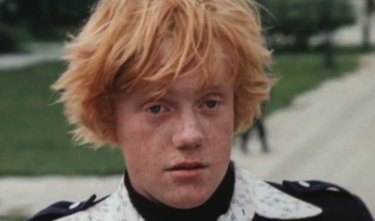 Хулиган Гусь из фильма «Приключения Электроника»: как сложилась судьба Василия Скромного