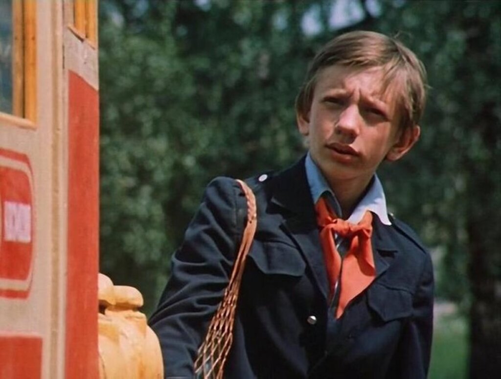 Самые увлекательные сериалы для семейного просмотра