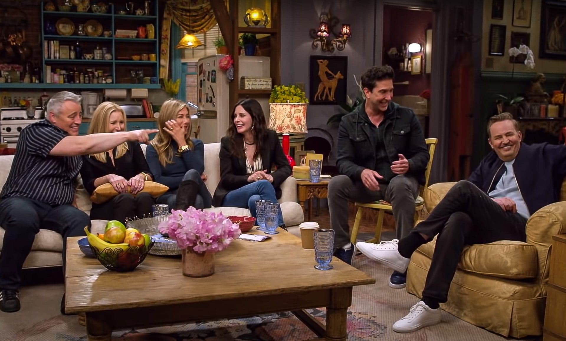 друзья эпизод с диваном росса