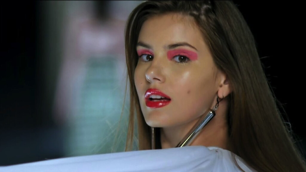 Из модели в актрисы, скандал с Globo: что стало со звездой «Тайных истин» Камилой Кейроз