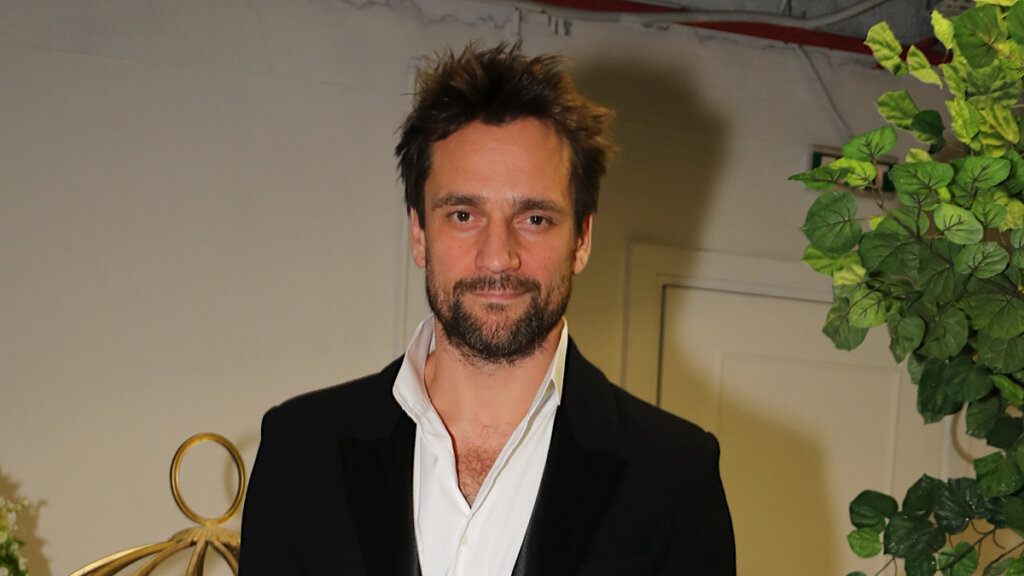 С актером-сыроедом Дмитрием Миллером случился срыв