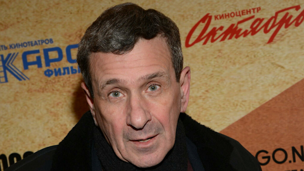 Актер Борис Смолкин собирается в США к сыну