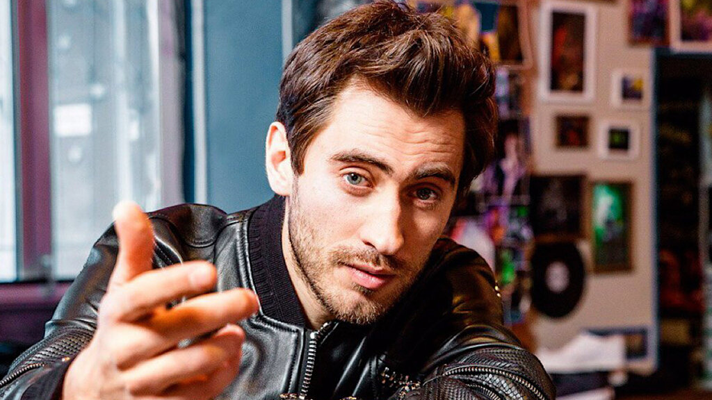 Случайно стал артистом, учился в США, чуть не упустил свою единственную любовь: судьба актера Дмитрия Чеботарева