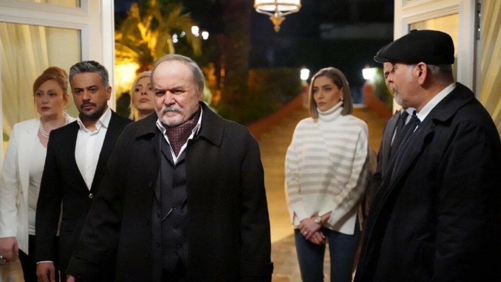 Латиф и Халис родственники: Рассказываем, почему дворецкий в «Зимородке» много лет живет в тени своего господина