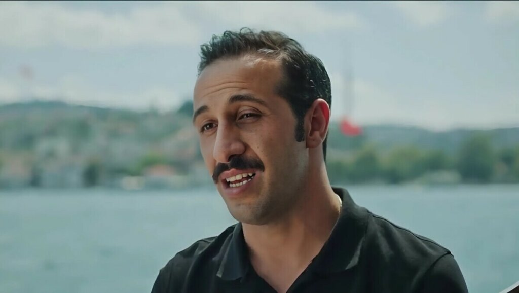 Получил известность и нашел любовь благодаря «Зимородку»: непростая жизнь Эрсина Арыджы