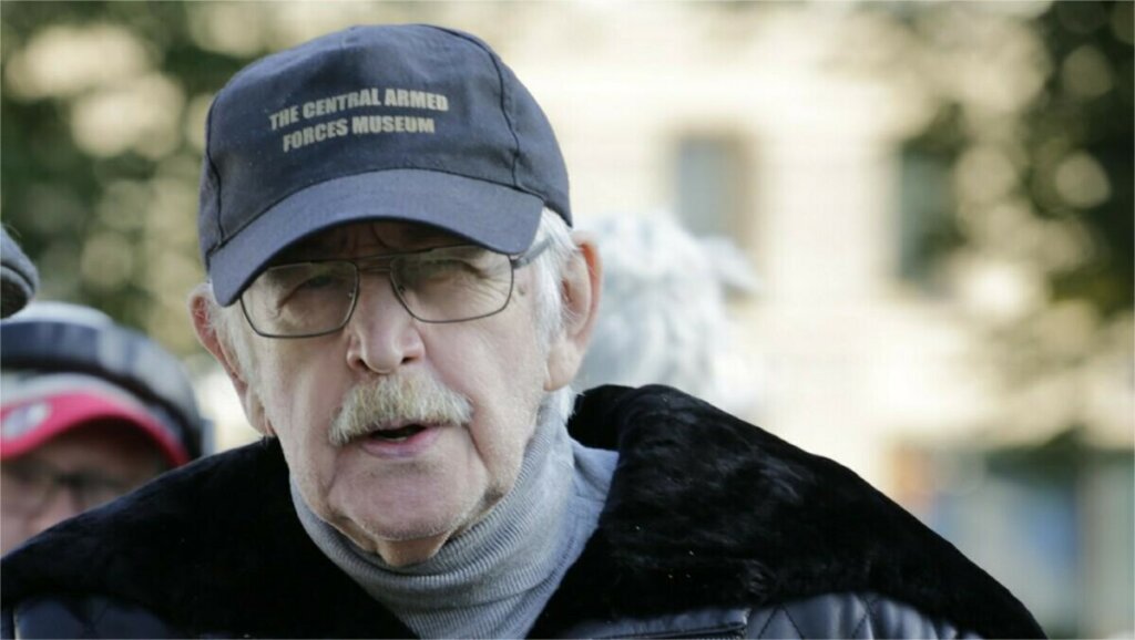 Василий Ливанов находится в коме: состоянии после инсульта критическое