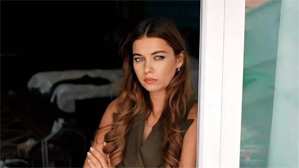 Афра Сарачоглу подтвердила финал «Зимородка» после третьего сезона