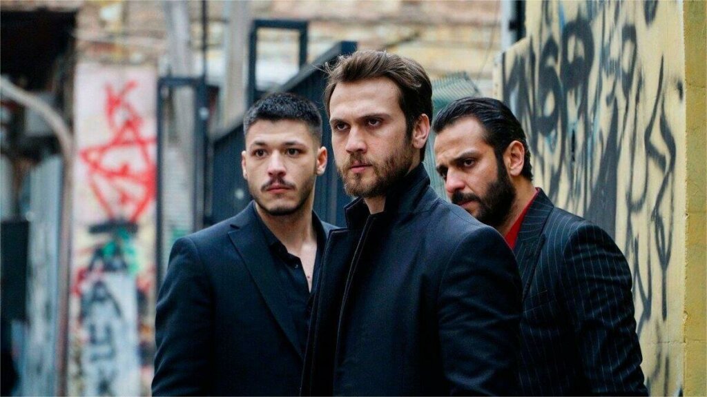 Турецкий сериал «Чукур» станет полнометражным фильмом уже этим летом