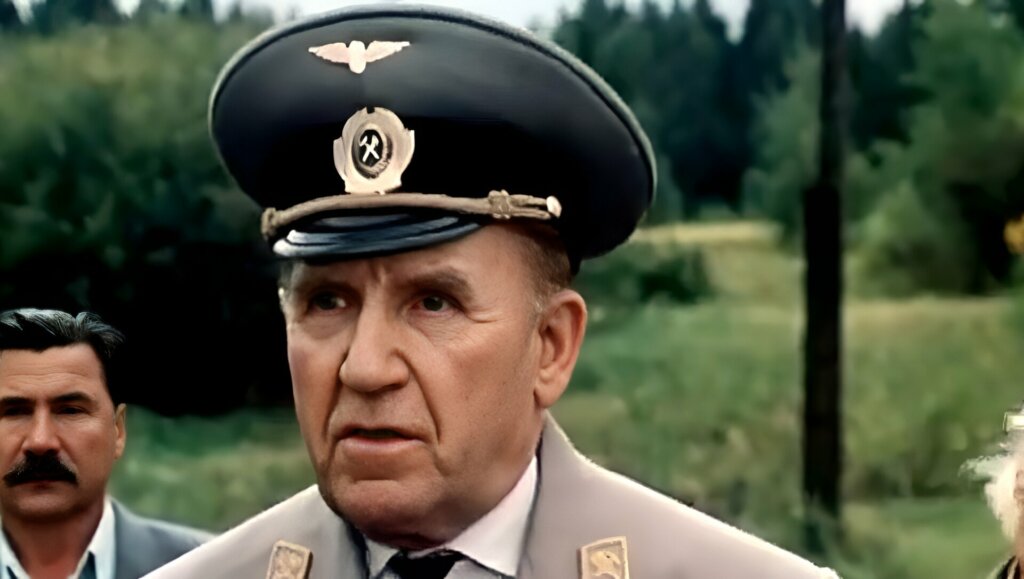 Забытый и заброшенный в 90-е известный актер Николай Парфенов под конец остался без всего: Трагедия короля эпизода