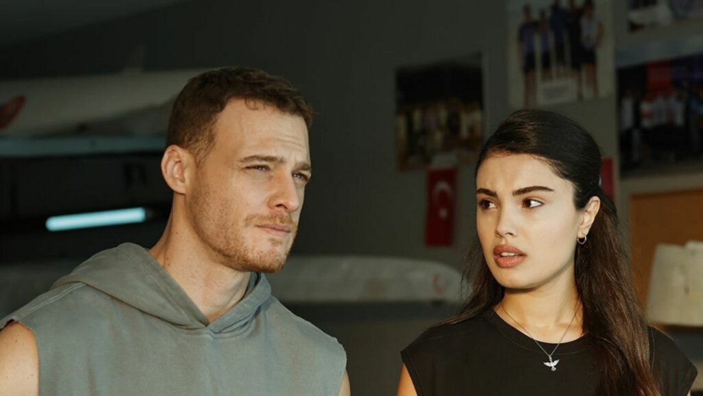 Арас — любовь Мелике и Аслы: Описание второй серии сериала «Сердцебиение»