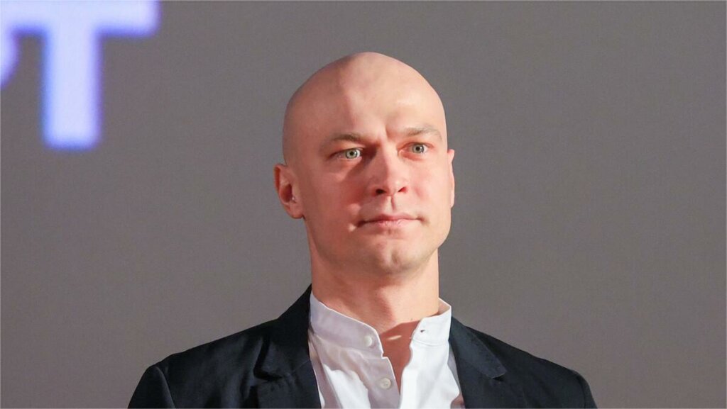 Горе в семье Юры Борисова: приехал на похороны