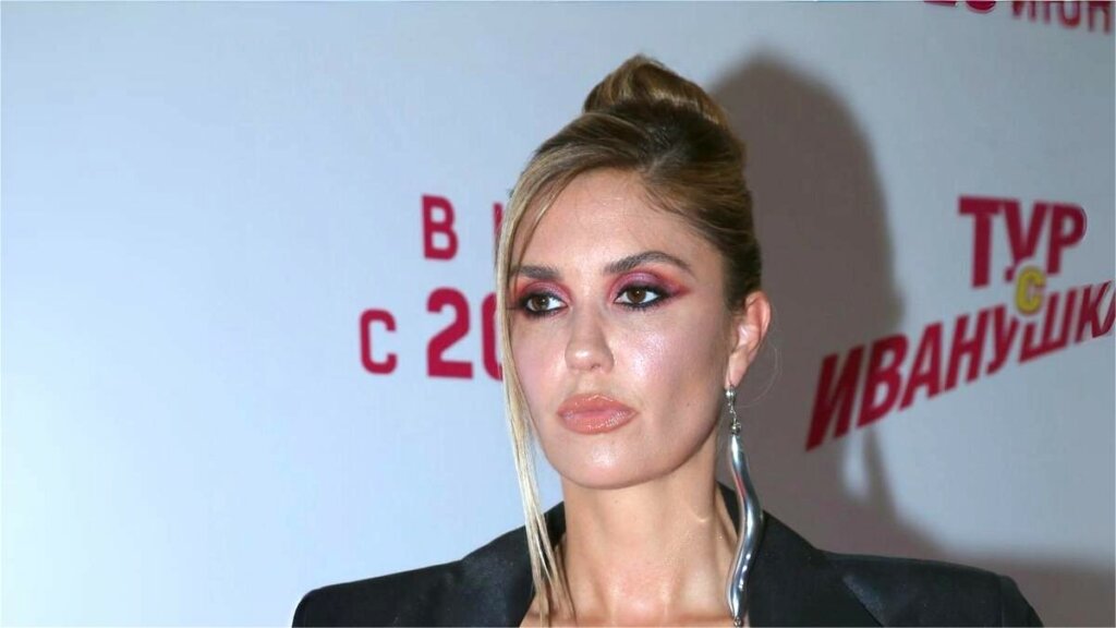 «Сейчас расплачусь»: Беременная Агата Муцениеце сделала неожиданное признание о возрасте