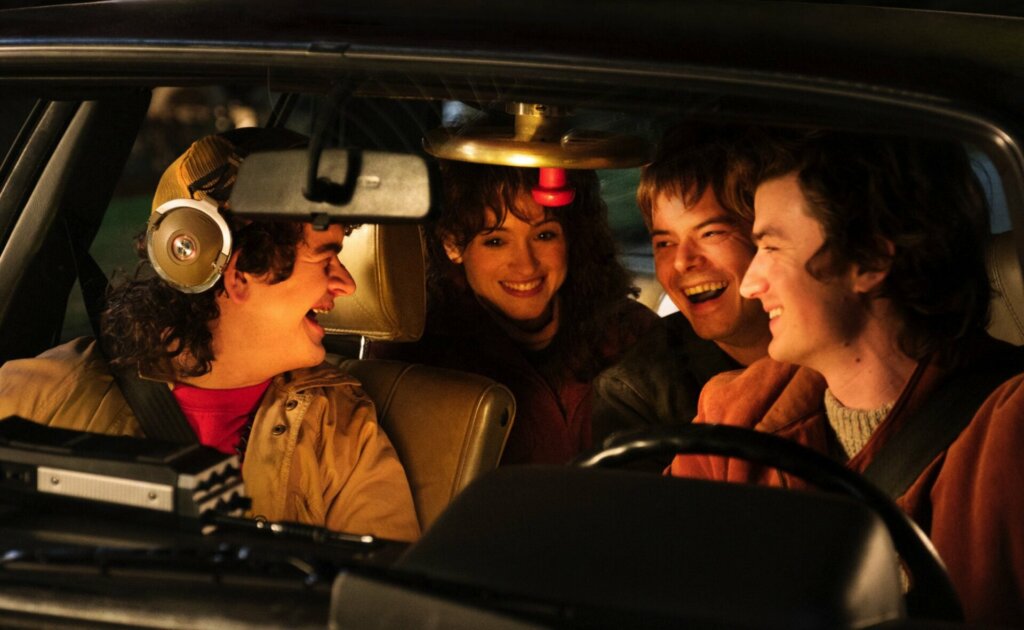 Netflix показал трейлер второй части пятого сезона «Очень странных дел»