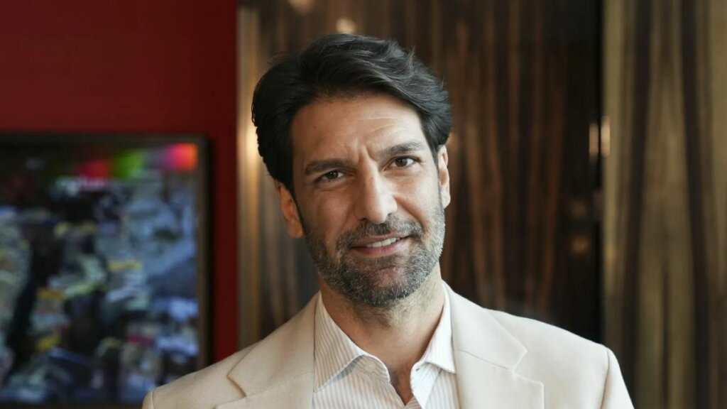 Динчер — все: Танер Румели покидает турецкий сериал «Мечта Эшрефа»