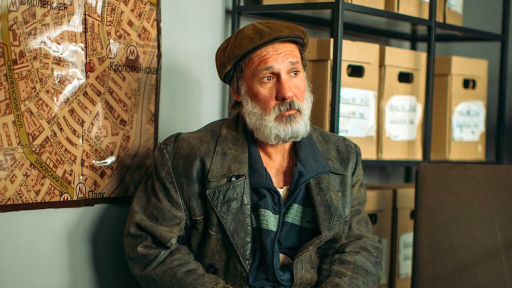 «Не совладал с собой»: звезда «Дурдома» Михаил Орлов устроил дебош в поезде