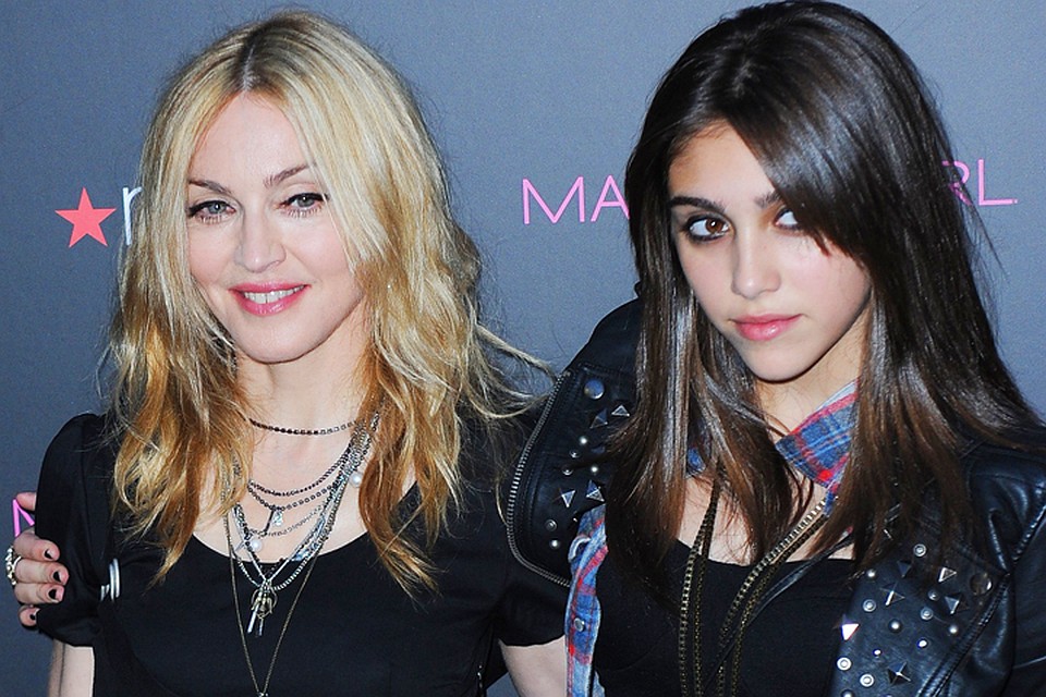 Мадонна с дочкой Лурдес: звездная наследница во многом копирует свою знаменитую маму.