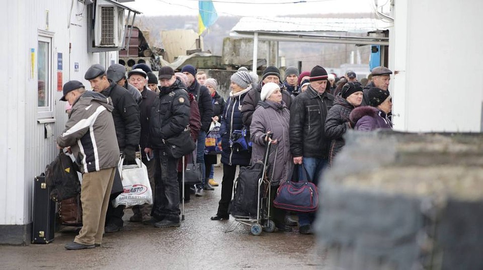 Праздник для луганских детей устроили активисты общественной организации Молодёжное Движение Интернациональной Дружбы Праздник для луганских детей устроили активисты общественной организации Молодёжное Движение Интернациональной Дружбы