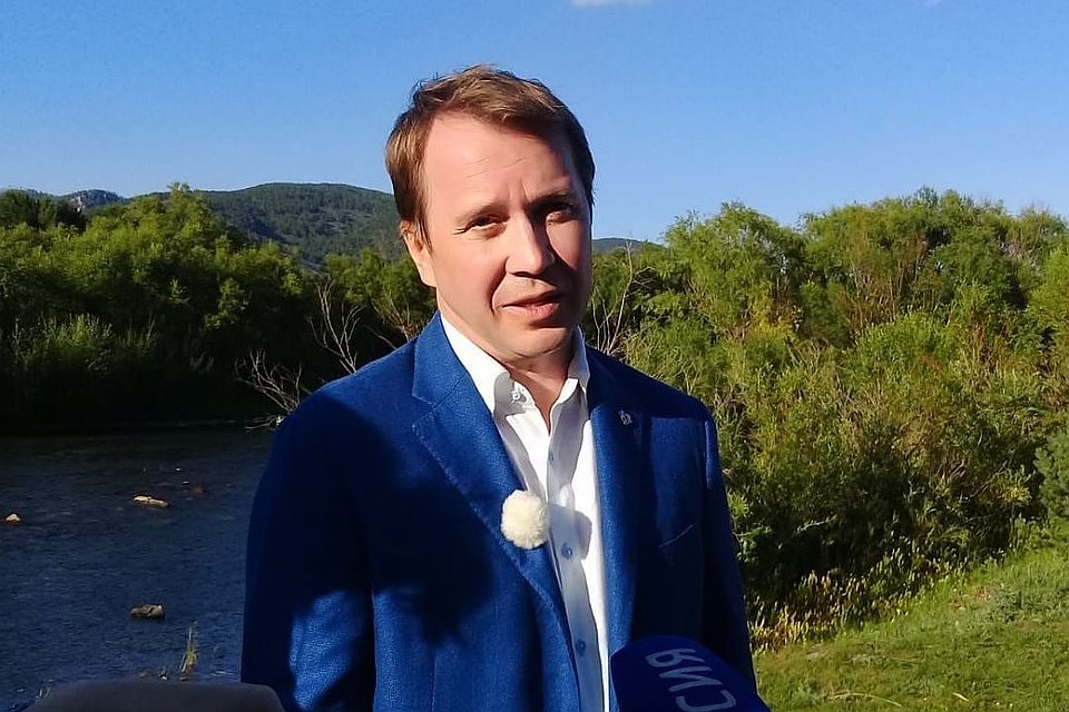 У Евгения Миронова родился сын