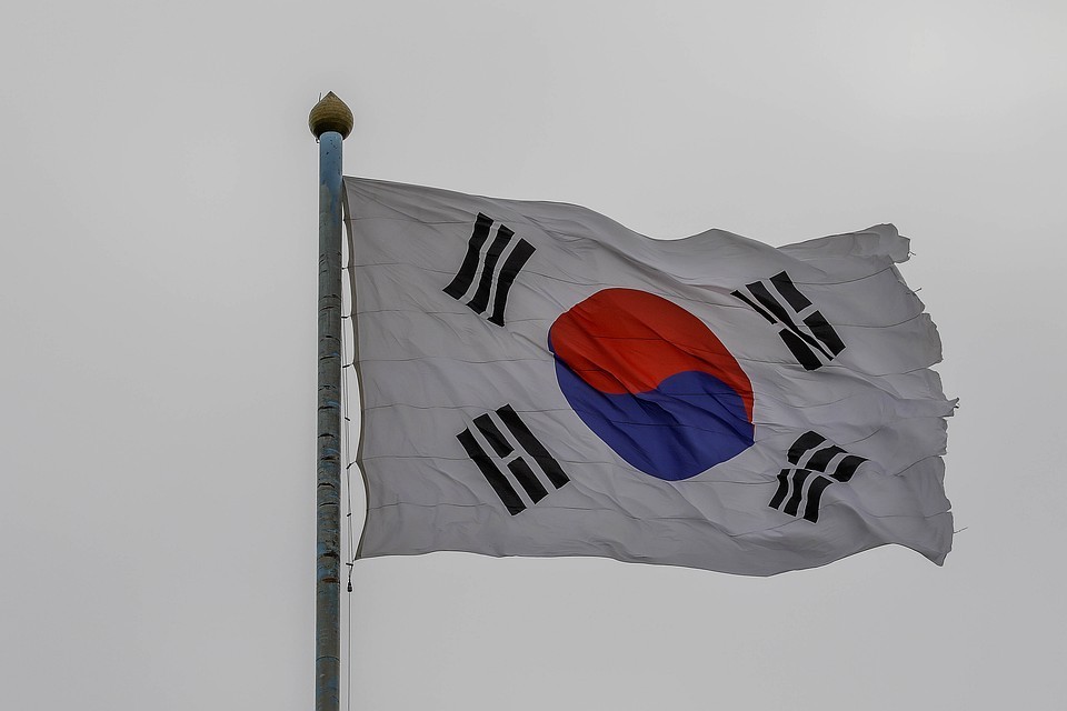 K-pop артисты «подвинули» призывной возраст в Корее