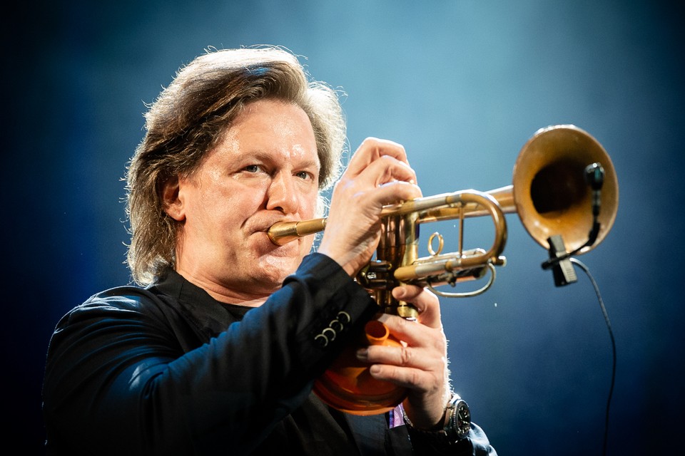 Третий день фестиваля искусств в Сочи: Чем моет голову участница шоу ...