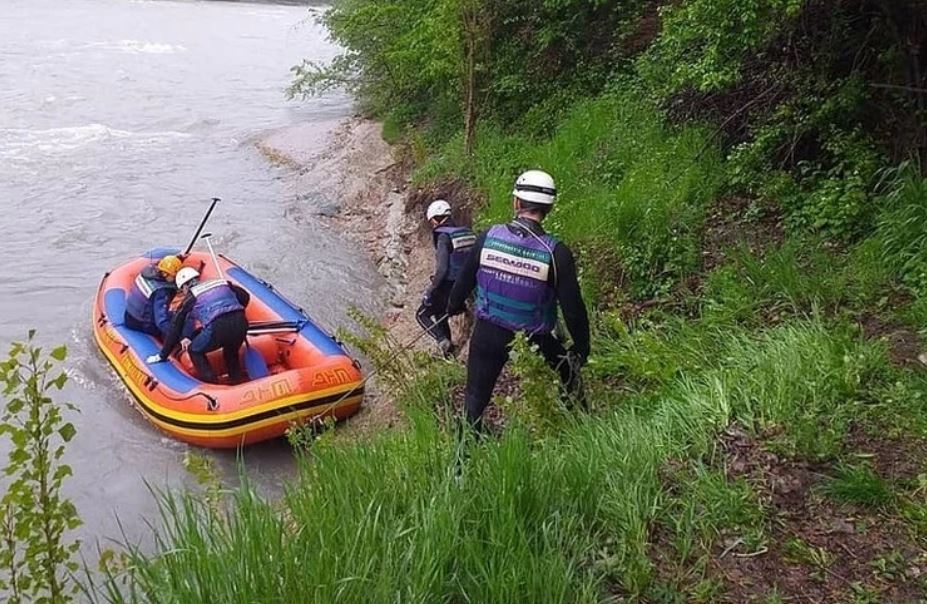 Сотрудники МЧС обследовали несколько десятков километров территории