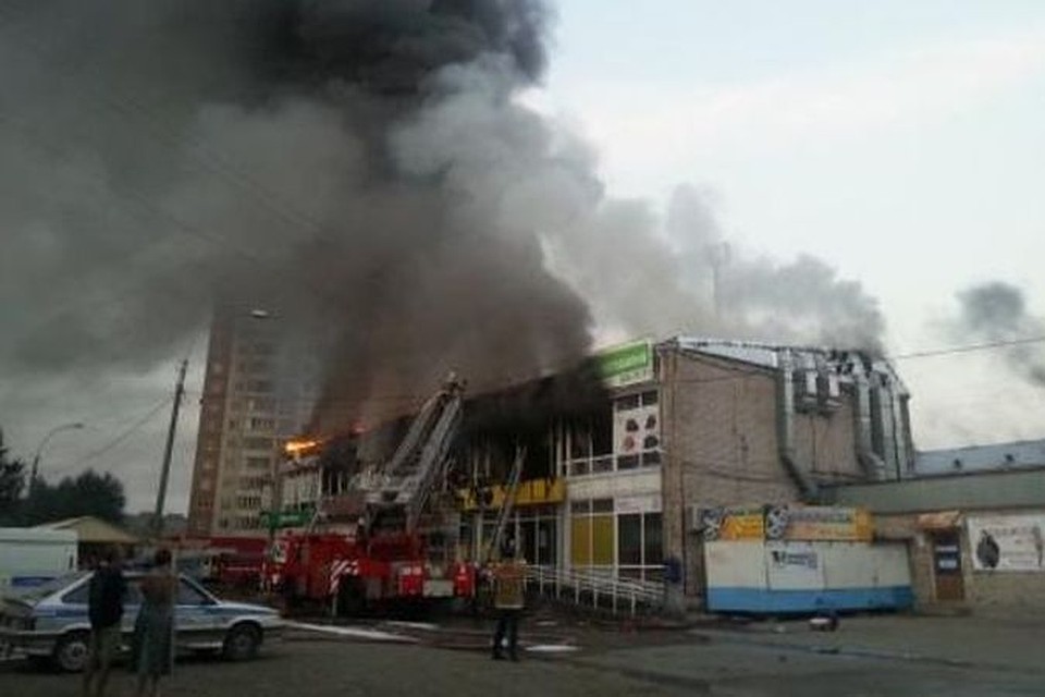 Тц русь пермь закамск. Автозаводская 23 закамск. Автозаводская 44 пермь. Союз закамск. Пожар в закамске сегодня.