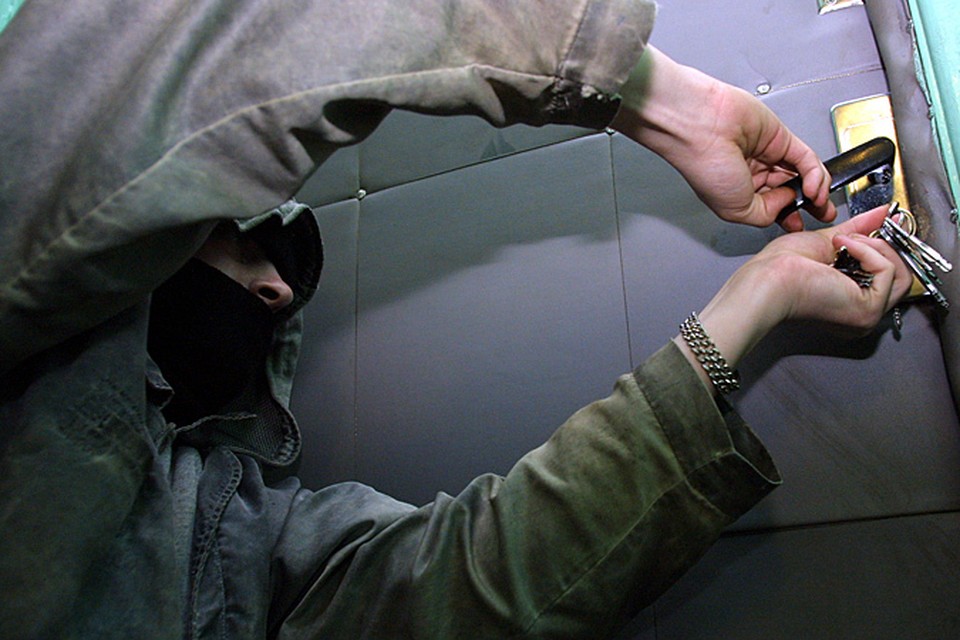 Лето - горячая пора для домушников