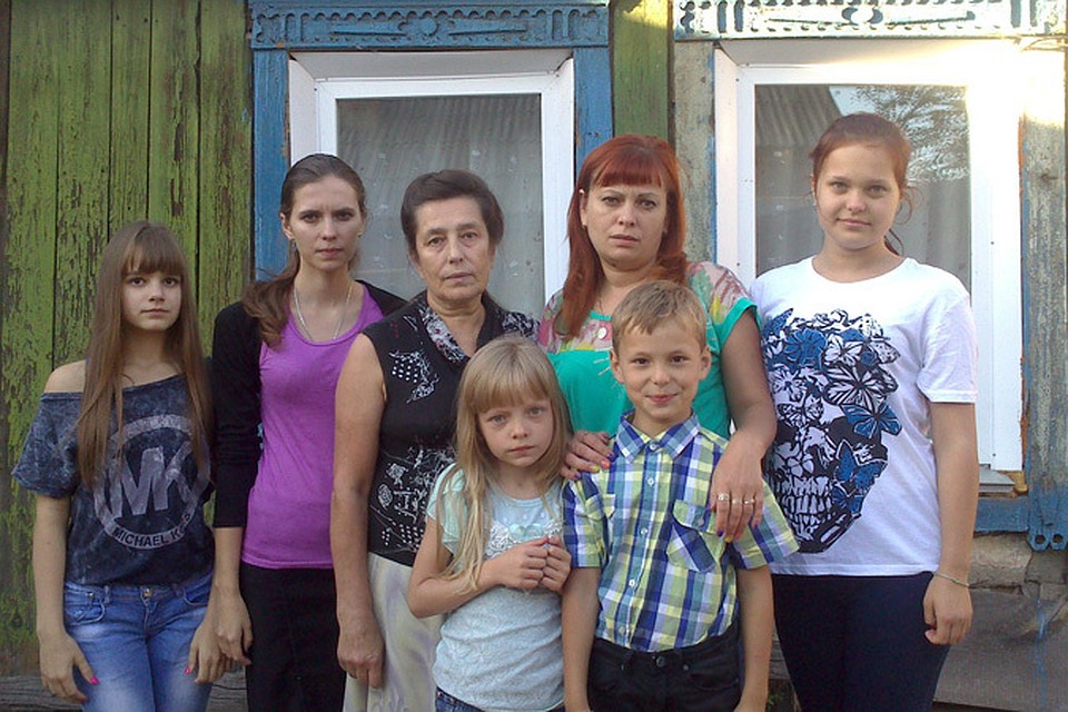 Дело многодетных матерей. Многодетная семья в копейске. Дело многодетных матерей. Мама семерых детей. Детский дом многодетная семья.