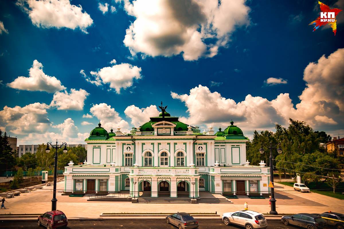 Драмтеатр - визитная карточка города.