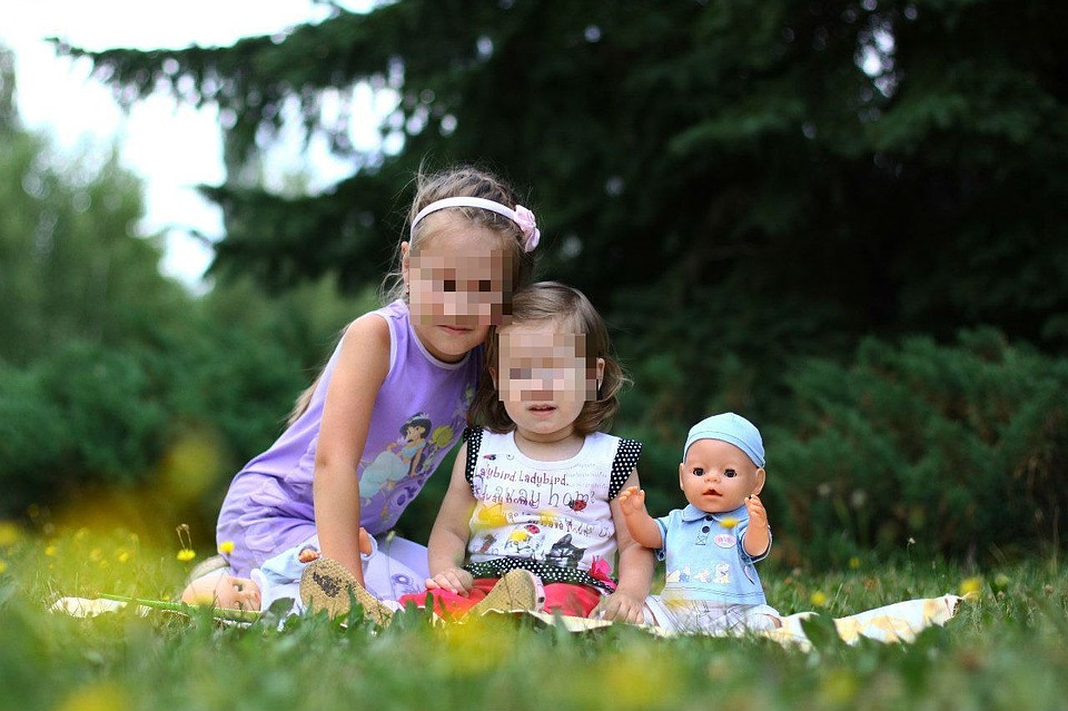 Дети играют. Младше 6 лет. Старшие дошкольники. Спорт дети. Младше 6 лет.