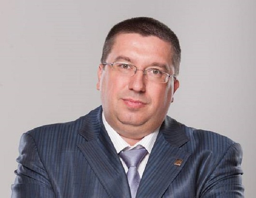 Исполнитель директор. О от руководителя. Рэп продюсер. Руководитель и исполнитель. Исполнитель директор.