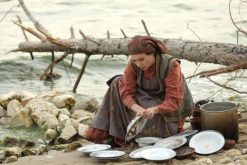 Актриса Чулпан Хаматова на съемках сериала «Зулейха открывает глаза».