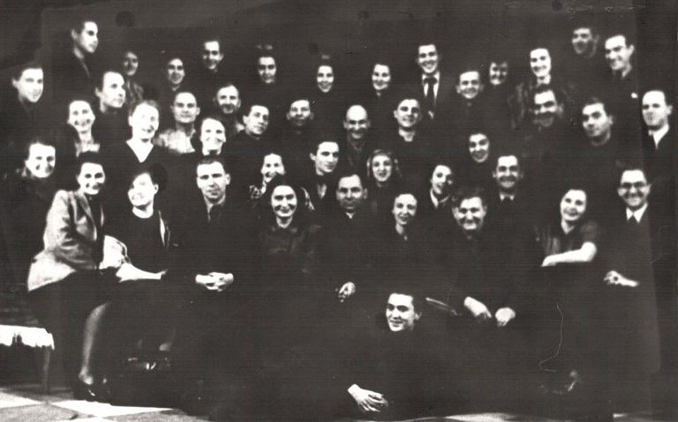 Труппа Гродненского драмтеатра в 1947-м. Фото: Архив Гродненского областного драматического театра